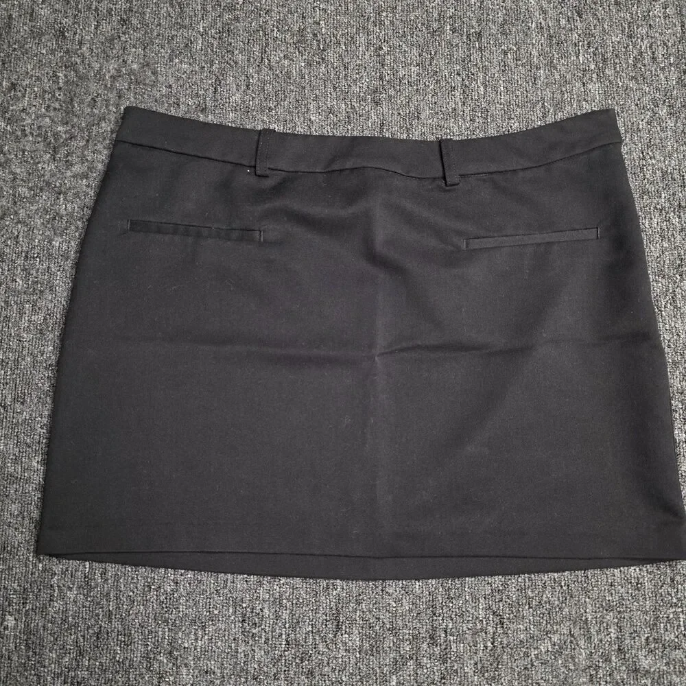 H&M Divided Women’s 10 Black Mini Straight Skirt Side Zip